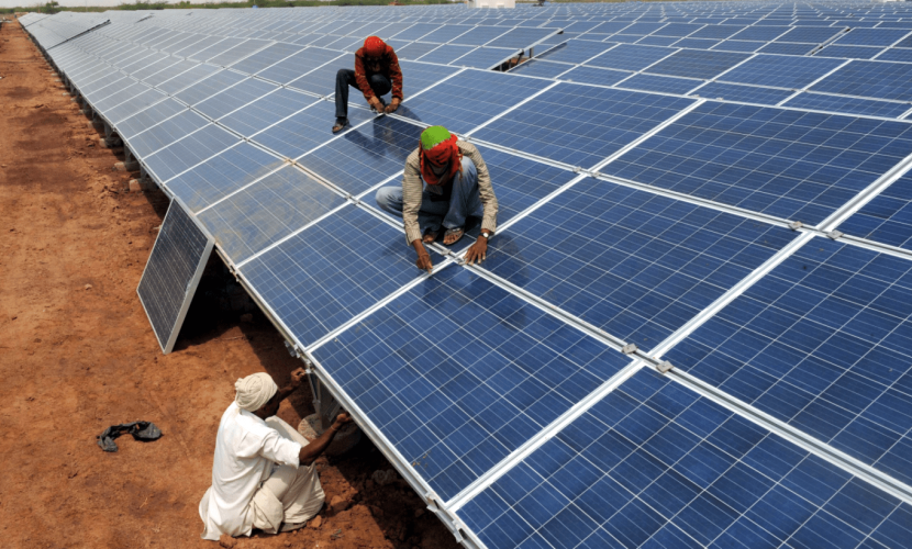 Индия наращивает темпы перехода на альтернативную энергетику